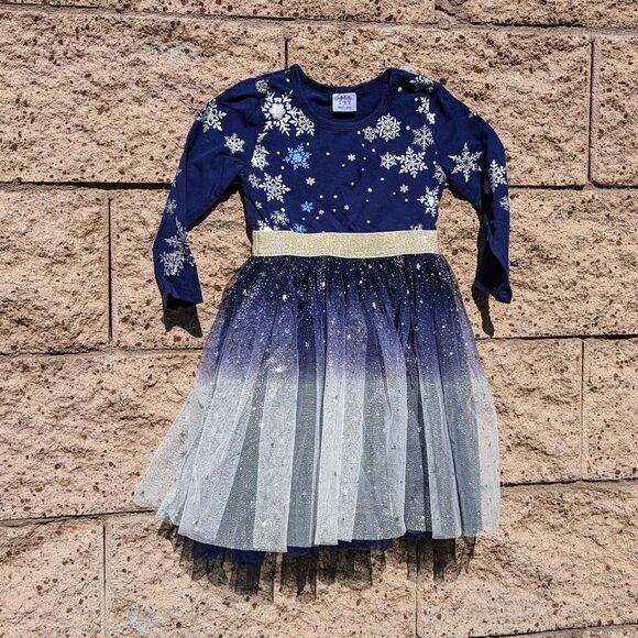 Little girls sparkle snowflake holiday dress - Picture 2 of 14
